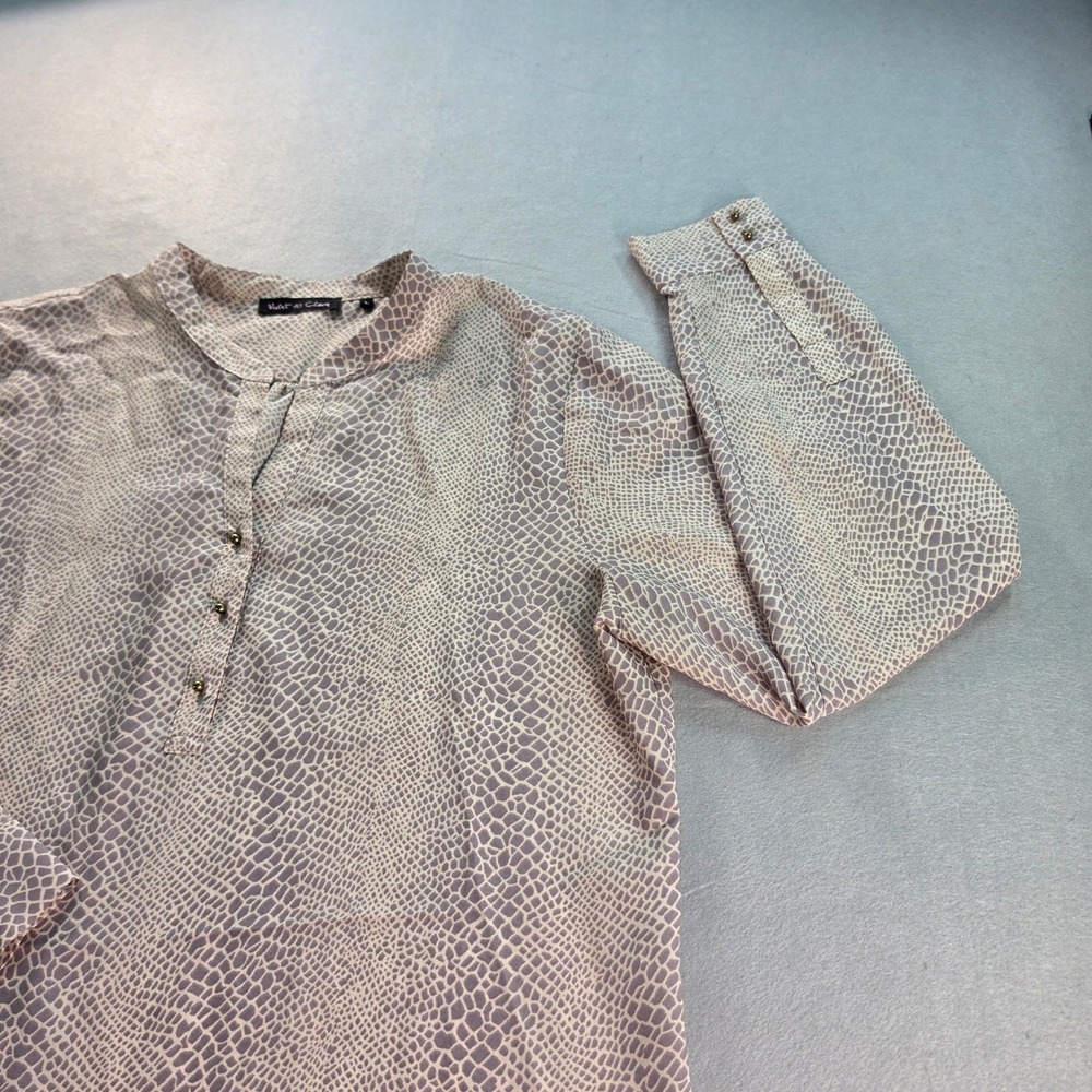 Violet & Claire Purple Snakeskin Henley Blouse Long Sleeve Boho Chic Size L